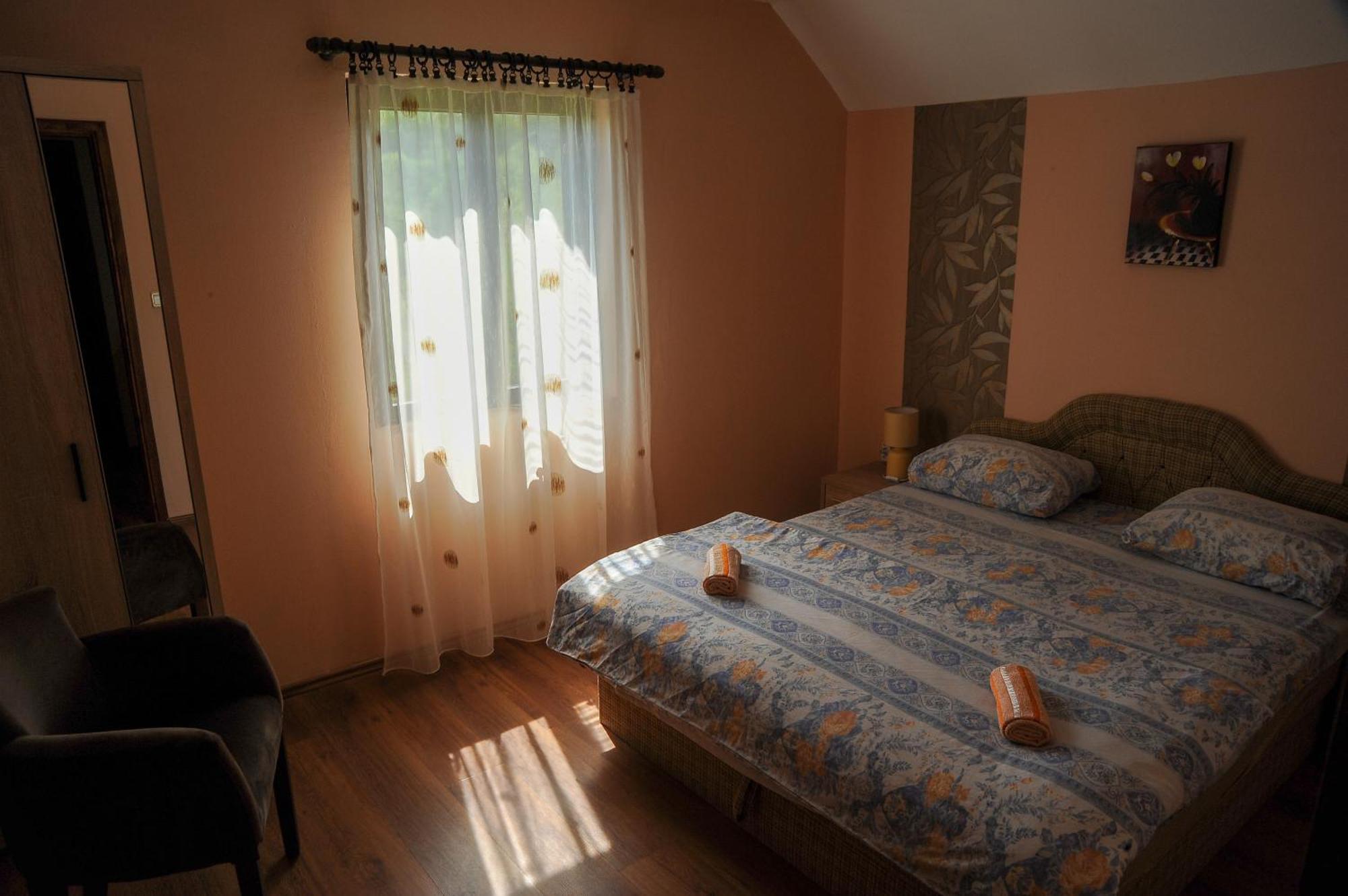 Villa Lovcen4Me Cetinje Esterno foto