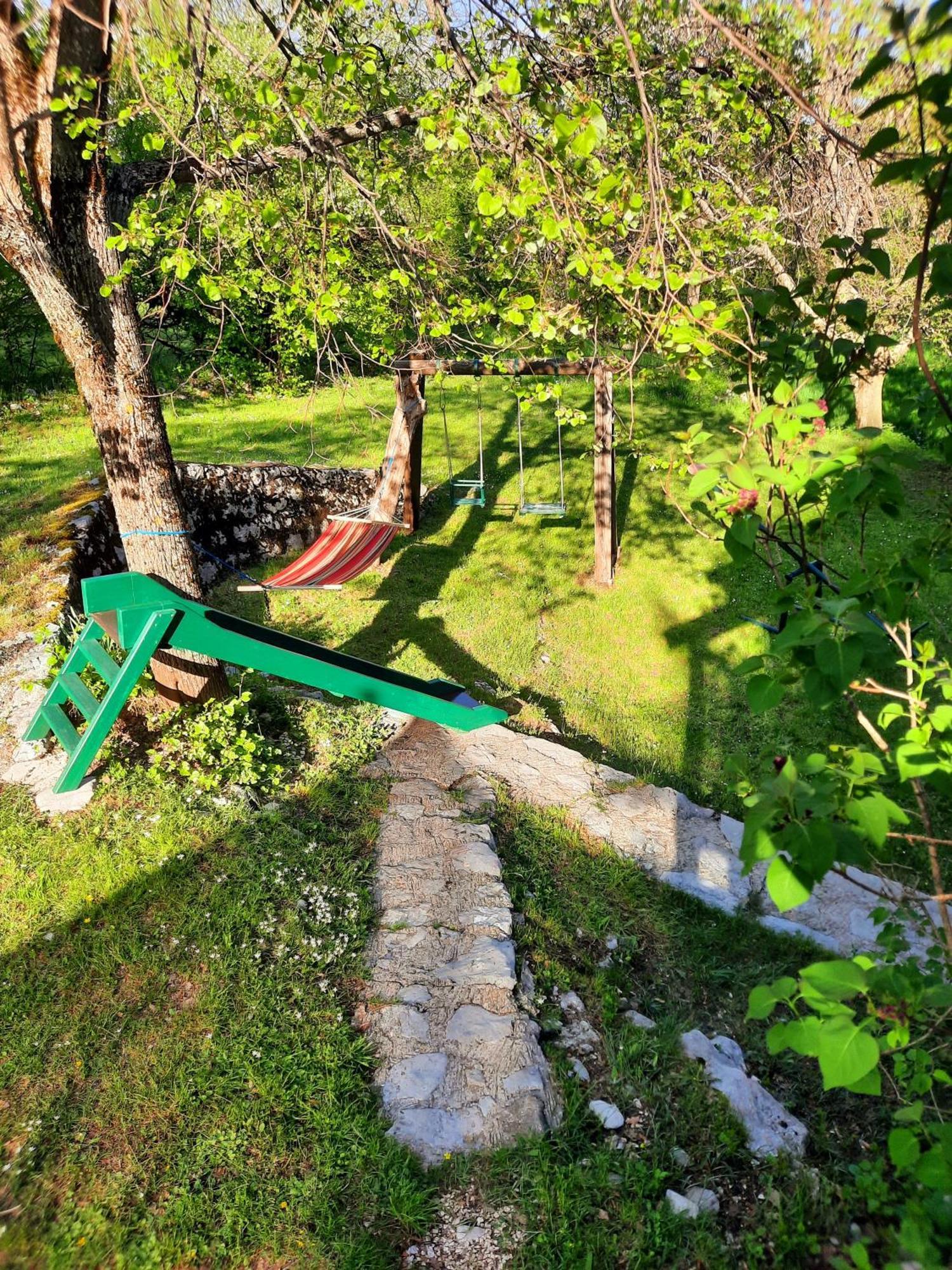 Villa Lovcen4Me Cetinje Esterno foto